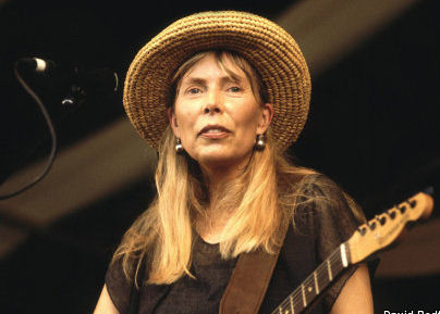 Joni Performing On Stage.<br>Photo by David Redfern. 
