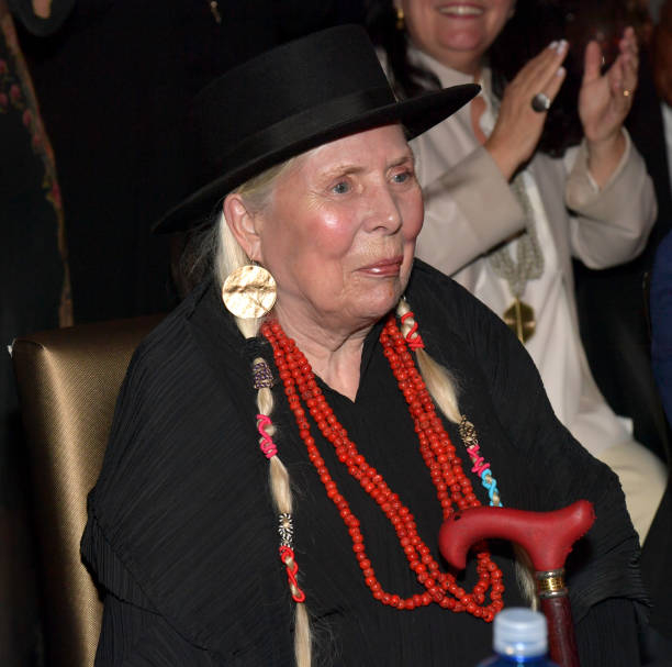 Joni Mitchell after receiving The Jazz Foundation Of America Award. Photo by Lester Cohen [NYCRobert]