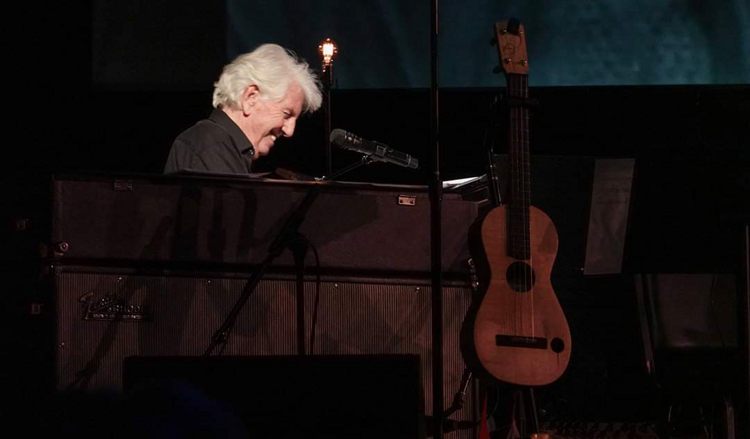 Graham Nash performing "Our House". Photo by Bryan Thomas [NYCRobert]